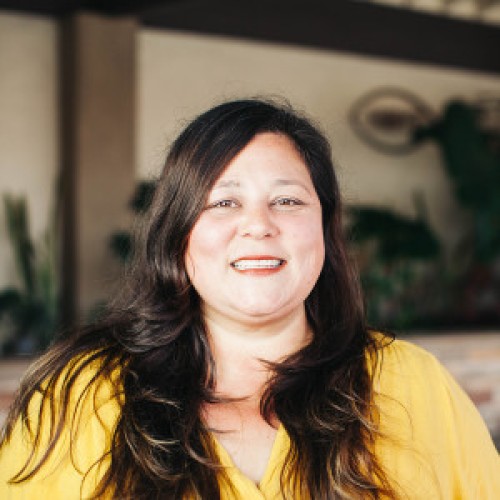 WebDeanna ResizedImageWzMwMCwzMDBd